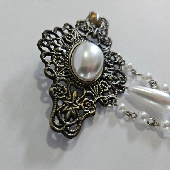 Vintage Faux Pearl Teardrop Filigree Dangle Chains Victorian Style Brooch Pin - Picture 4 of 7